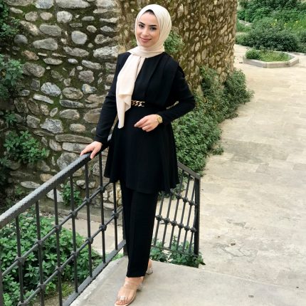 Zincir Kemerli Kruvaze Takım Siyah